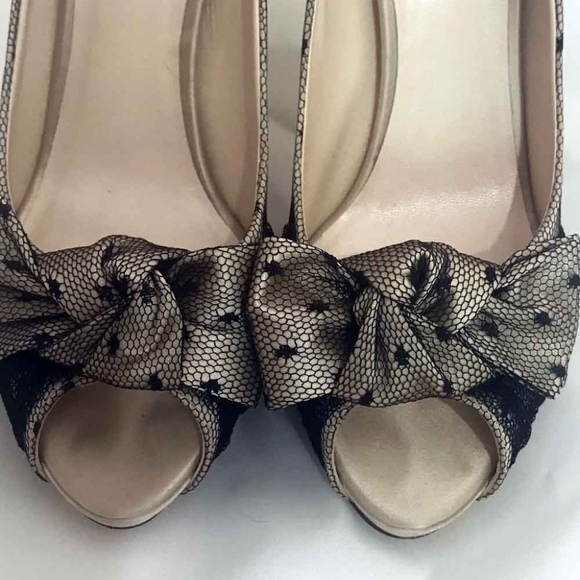 Christian Dior Bow Front Open Toe Platform Heel - Picture 5 of 5